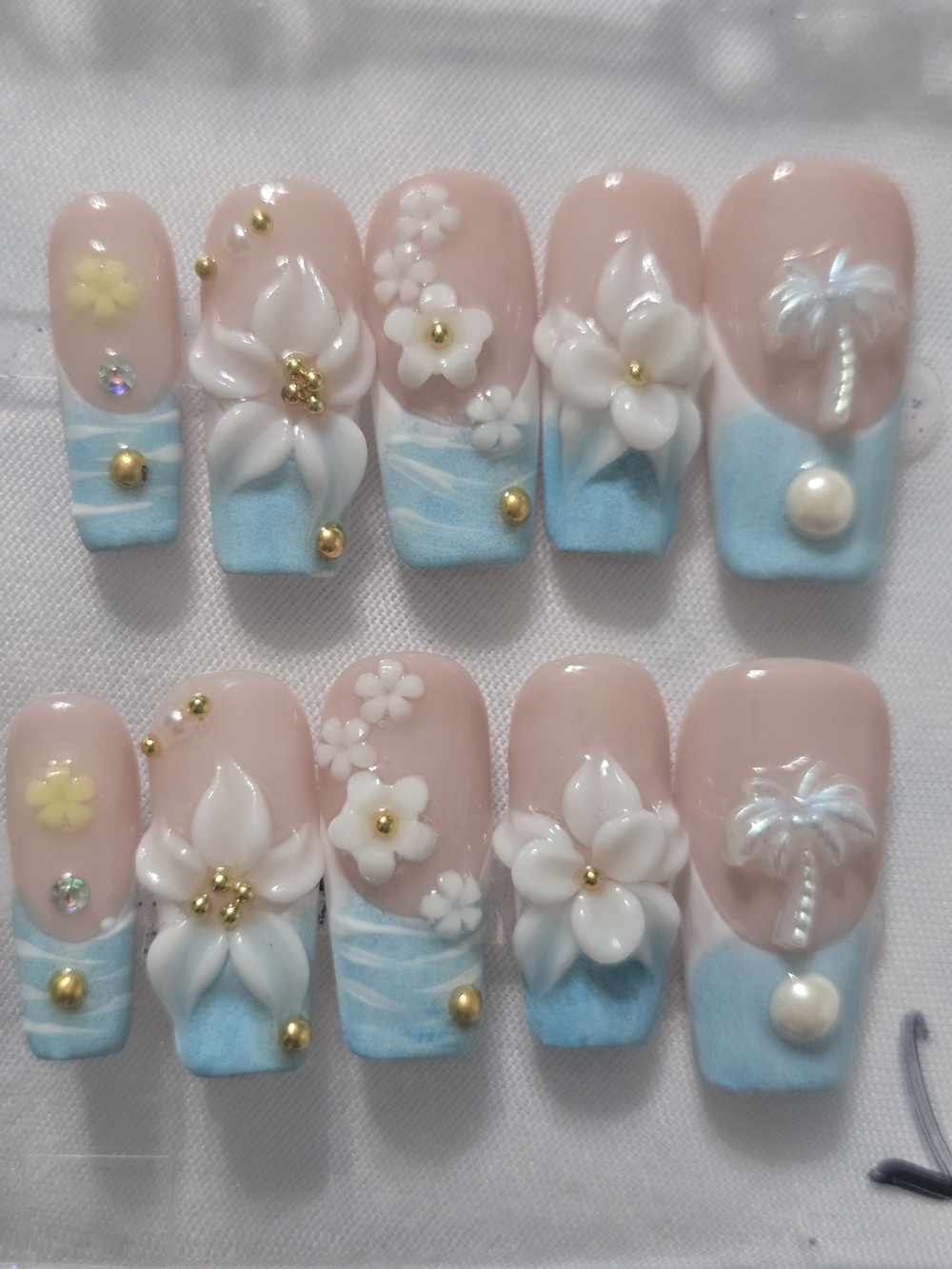 Floral & Beach Press-On Nails Nude, Sky Blue, White Square Style Medium Length